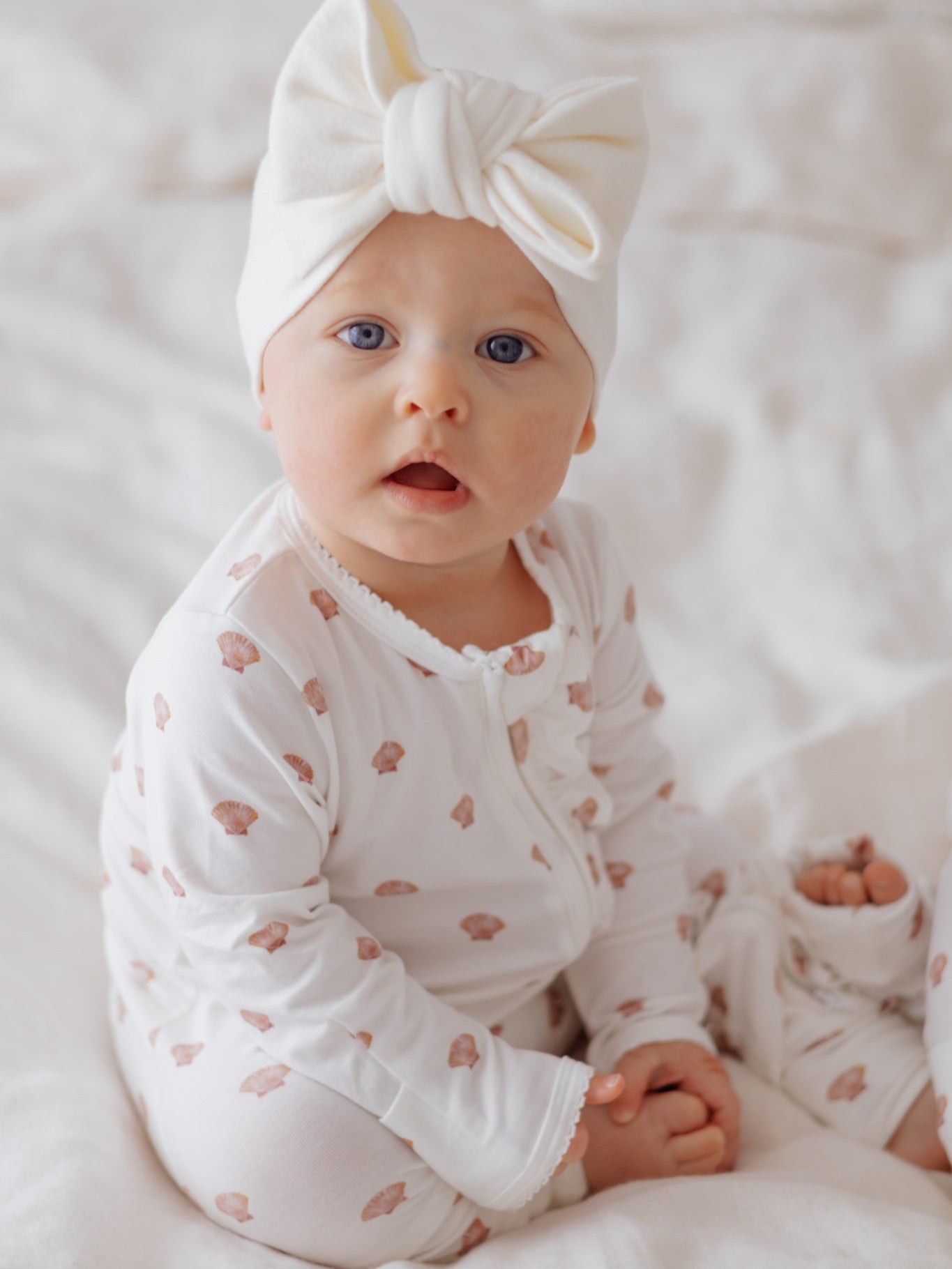 Bamboo/Organic Cotton Growsuit - Coastal Clams